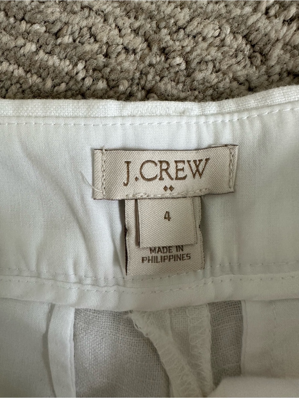 J. Crew Women’s White Scallop-Hem Linen Blend Shorts - Picture 4 of 6